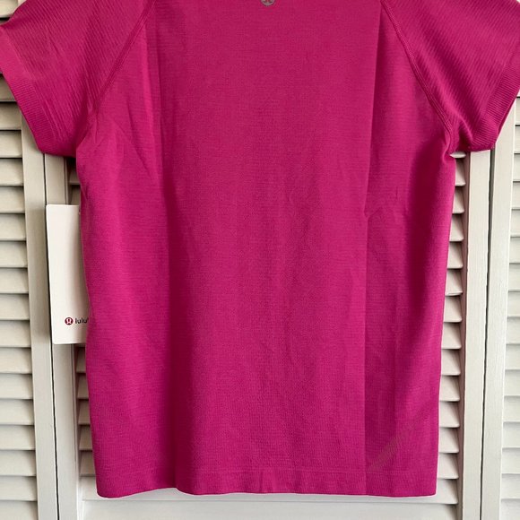 NEW with tags Lululemon Swiftly Tech Short Sleeve Shirt 2.0 *Race Length Pink 6 - Picture 9 of 15